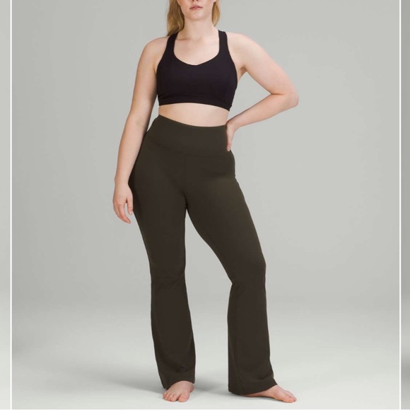 Lululemon Groove Super-High-Rise
Flared Pant Null - Picture 2 of 9